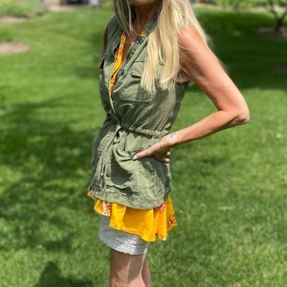 Sanctuary Canyon Military Vest - Picture 4 of 14